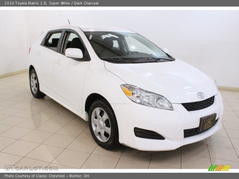 Super White / Dark Charcoal 2010 Toyota Matrix 1.8