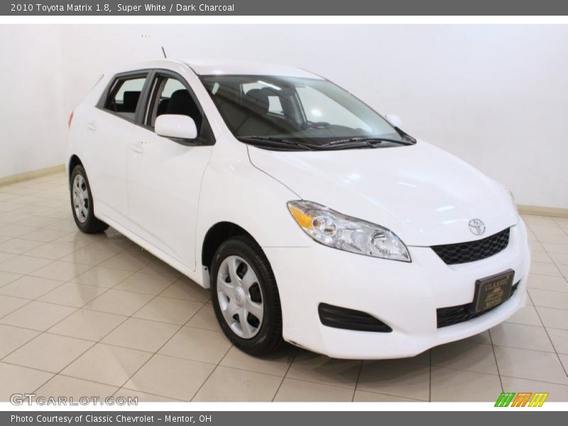 Super White / Dark Charcoal 2010 Toyota Matrix 1.8