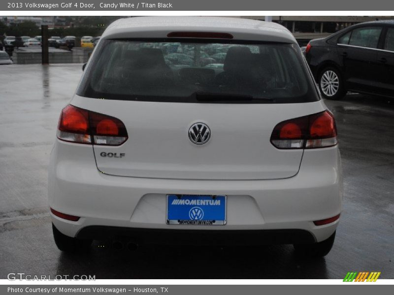 Candy White / Titan Black 2013 Volkswagen Golf 4 Door