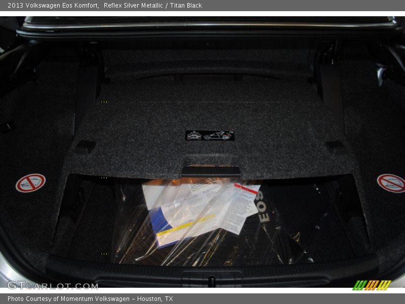 Reflex Silver Metallic / Titan Black 2013 Volkswagen Eos Komfort
