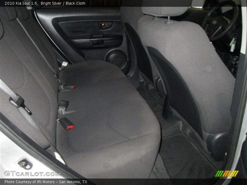 Bright Silver / Black Cloth 2010 Kia Soul 1.6