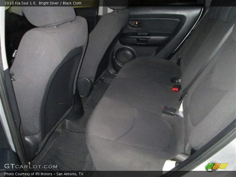 Bright Silver / Black Cloth 2010 Kia Soul 1.6