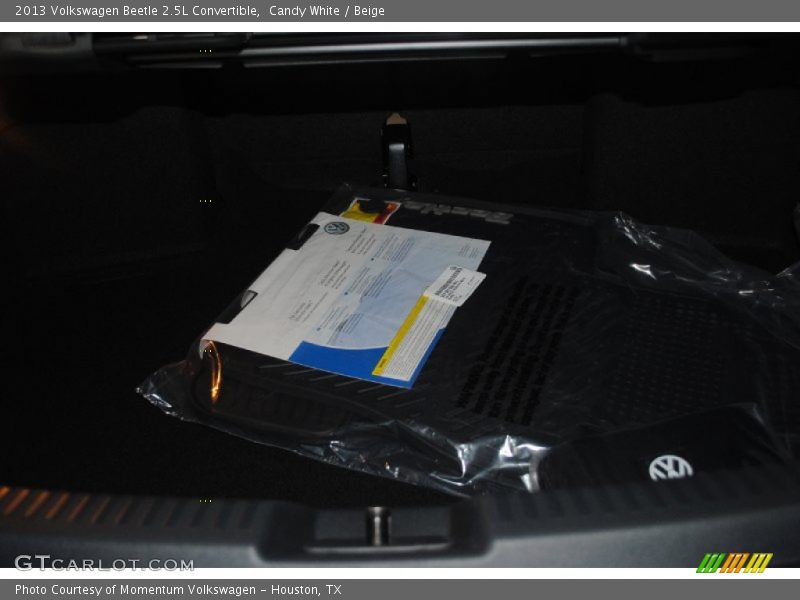 Candy White / Beige 2013 Volkswagen Beetle 2.5L Convertible