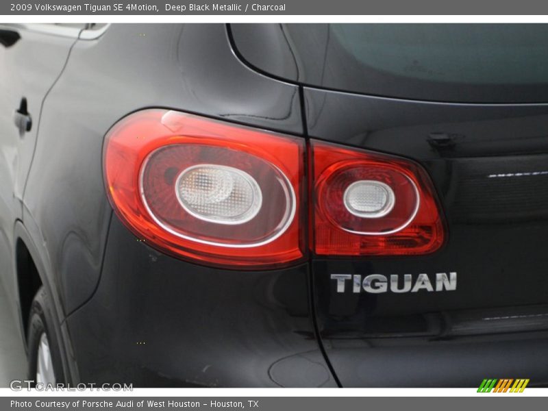 Deep Black Metallic / Charcoal 2009 Volkswagen Tiguan SE 4Motion