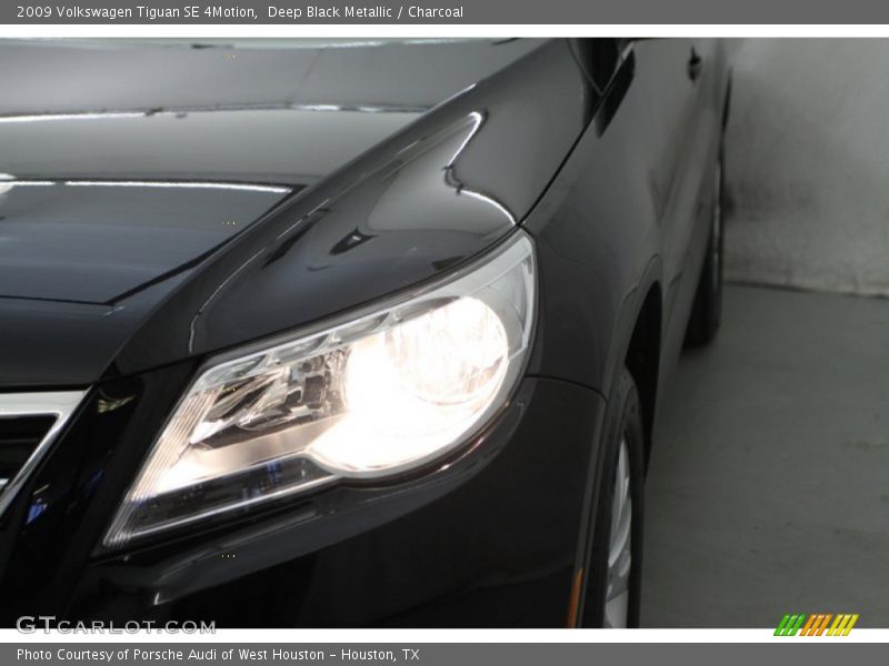 Deep Black Metallic / Charcoal 2009 Volkswagen Tiguan SE 4Motion