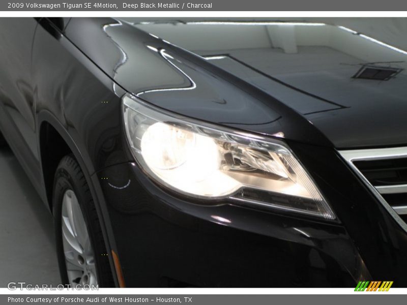 Deep Black Metallic / Charcoal 2009 Volkswagen Tiguan SE 4Motion