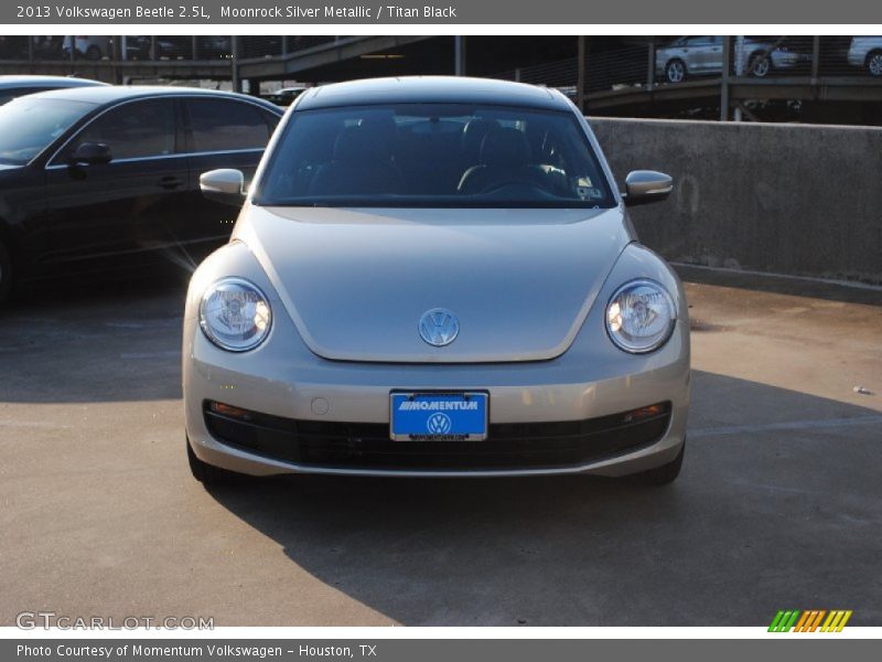 Moonrock Silver Metallic / Titan Black 2013 Volkswagen Beetle 2.5L