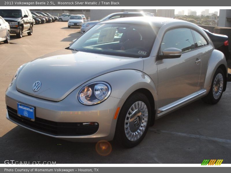 Moonrock Silver Metallic / Titan Black 2013 Volkswagen Beetle 2.5L