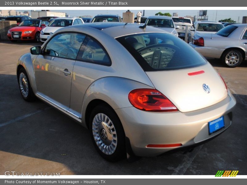 Moonrock Silver Metallic / Titan Black 2013 Volkswagen Beetle 2.5L