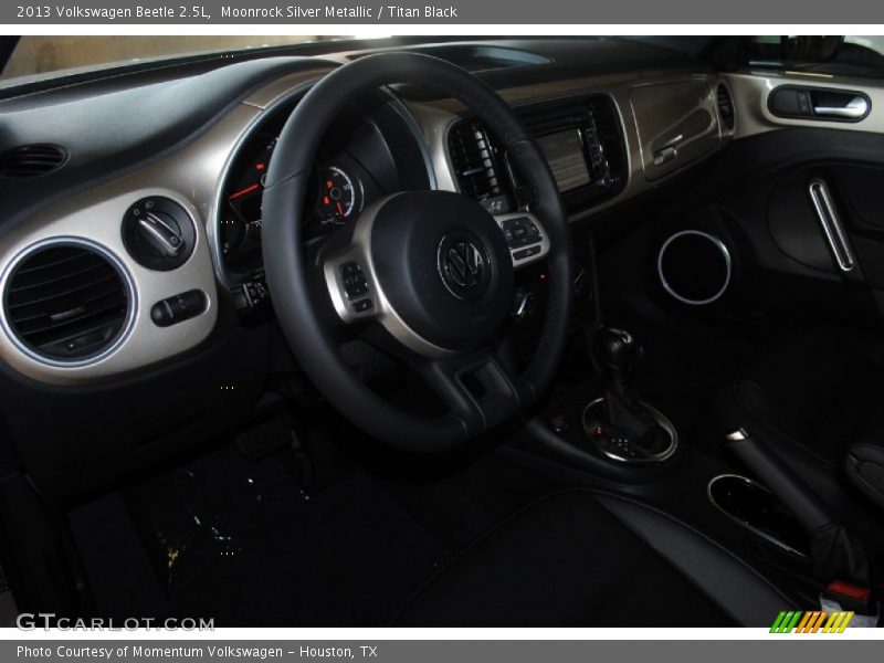 Moonrock Silver Metallic / Titan Black 2013 Volkswagen Beetle 2.5L