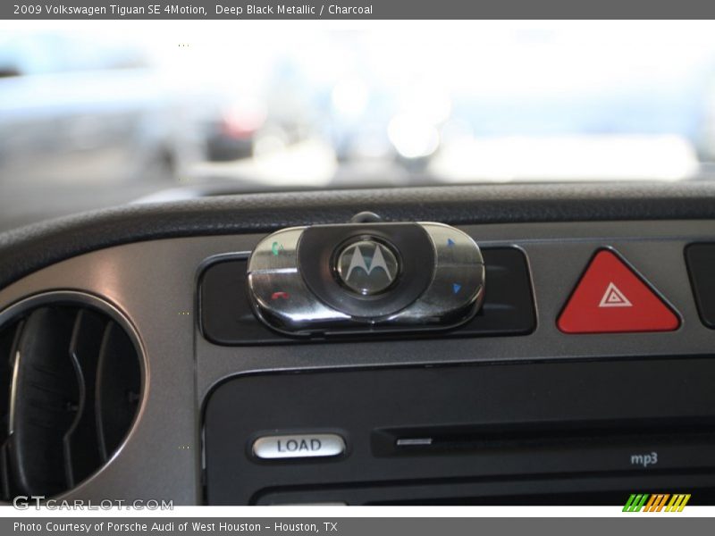 Deep Black Metallic / Charcoal 2009 Volkswagen Tiguan SE 4Motion