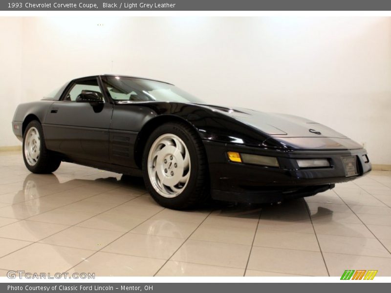 Front 3/4 View of 1993 Corvette Coupe