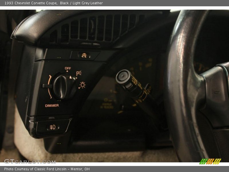 Black / Light Grey Leather 1993 Chevrolet Corvette Coupe