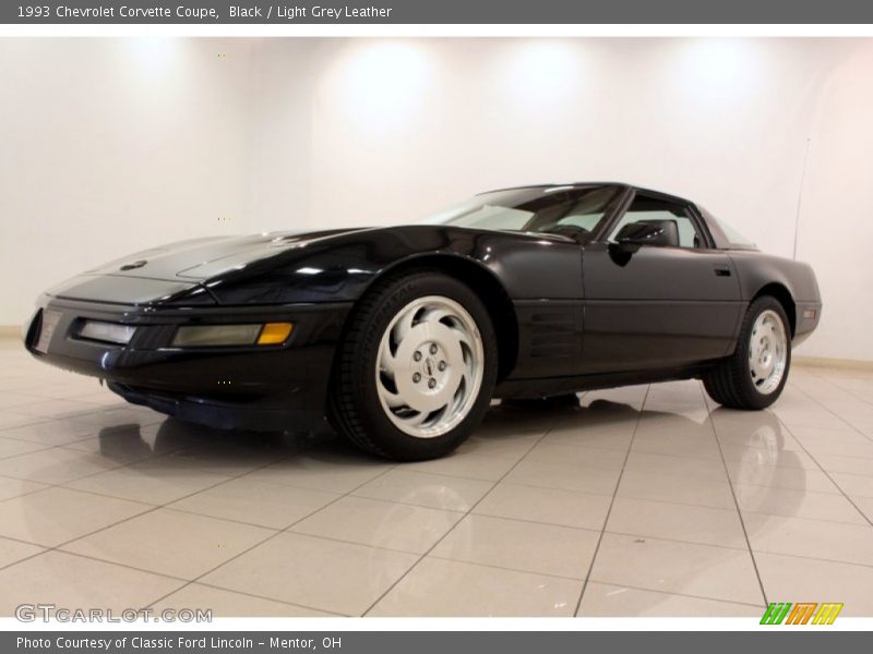 Front 3/4 View of 1993 Corvette Coupe