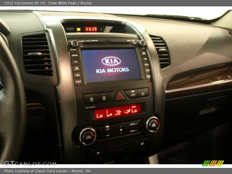 Snow White Pearl / Mocha 2012 Kia Sorento EX V6