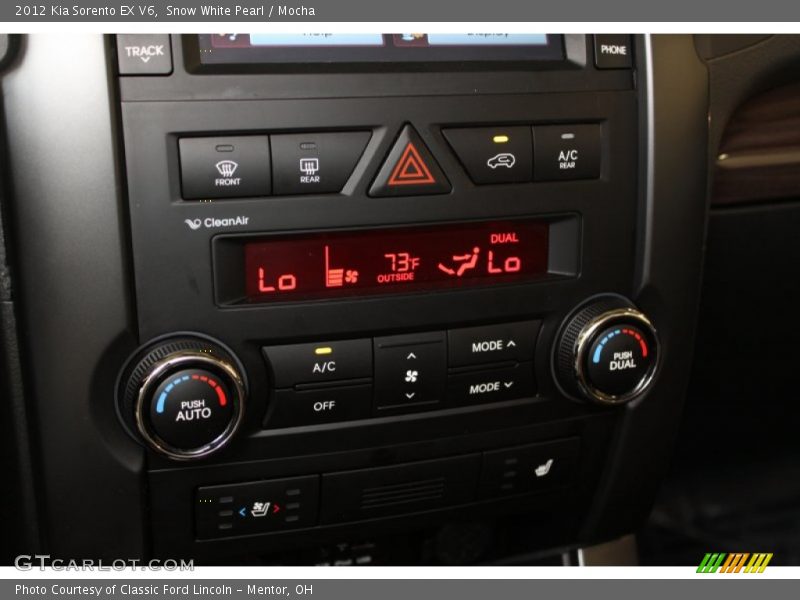 Snow White Pearl / Mocha 2012 Kia Sorento EX V6