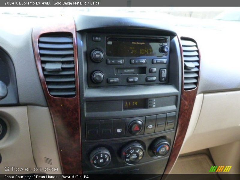 Gold Beige Metallic / Beige 2004 Kia Sorento EX 4WD