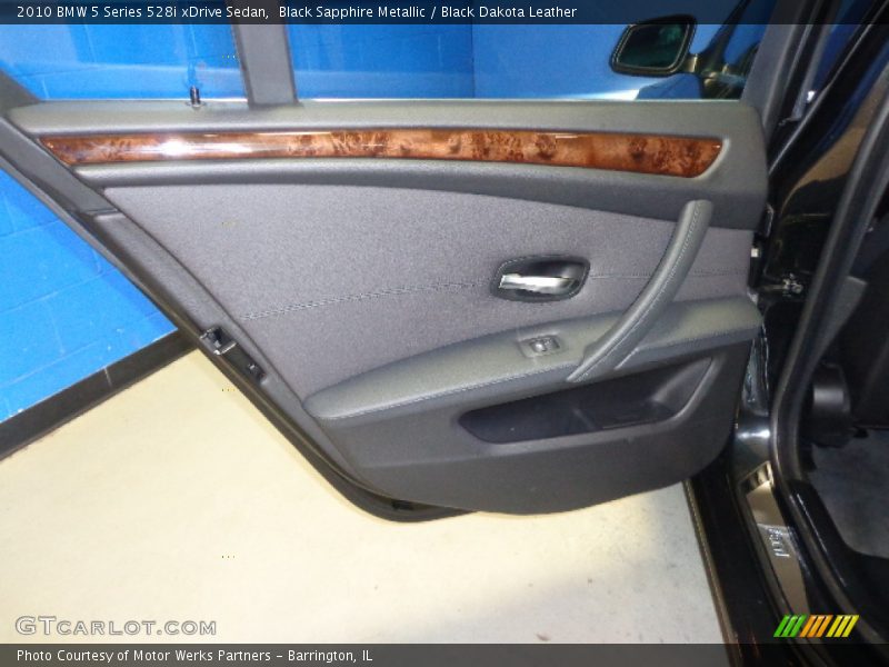 Black Sapphire Metallic / Black Dakota Leather 2010 BMW 5 Series 528i xDrive Sedan