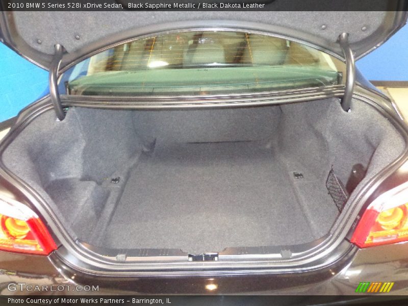 Black Sapphire Metallic / Black Dakota Leather 2010 BMW 5 Series 528i xDrive Sedan
