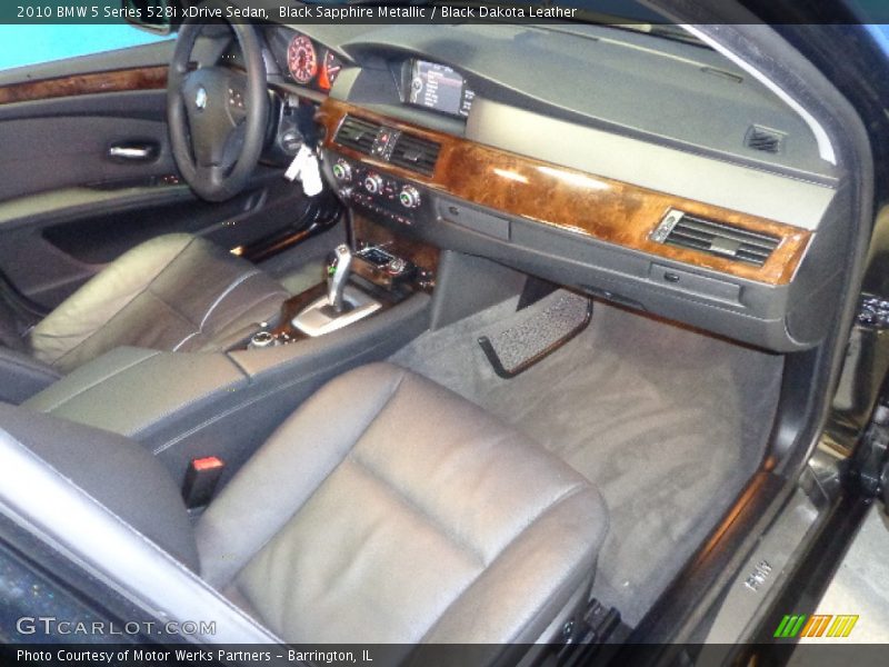 Black Sapphire Metallic / Black Dakota Leather 2010 BMW 5 Series 528i xDrive Sedan