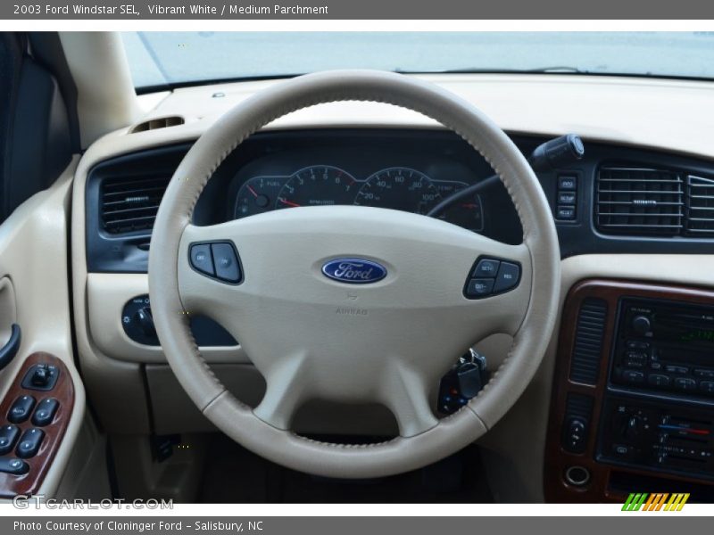 Vibrant White / Medium Parchment 2003 Ford Windstar SEL