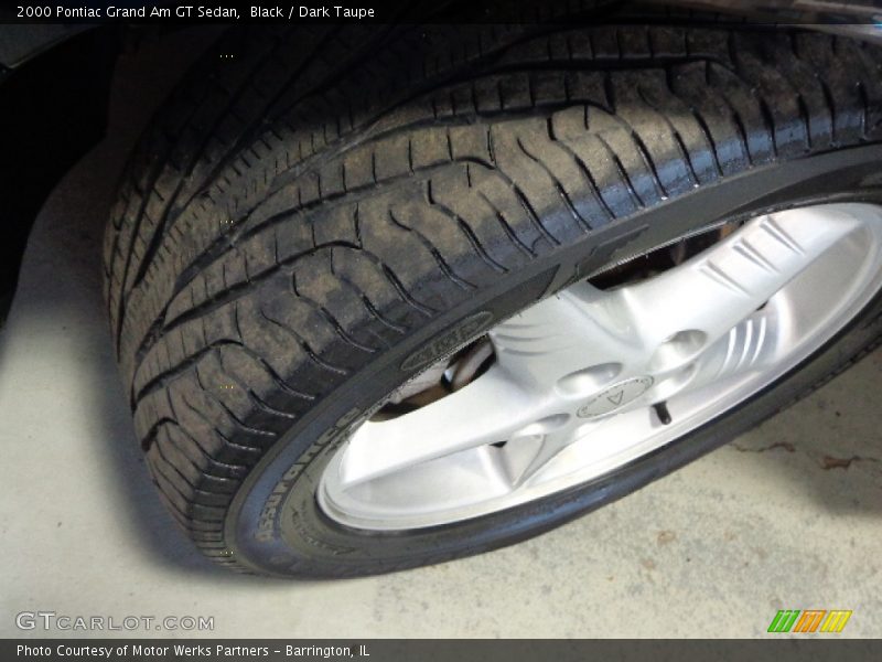 Black / Dark Taupe 2000 Pontiac Grand Am GT Sedan