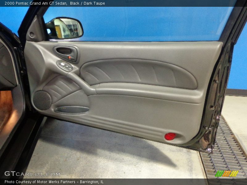 Door Panel of 2000 Grand Am GT Sedan