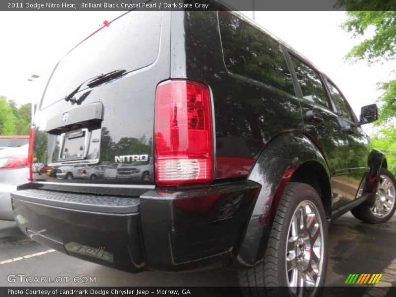 Brilliant Black Crystal Pearl / Dark Slate Gray 2011 Dodge Nitro Heat