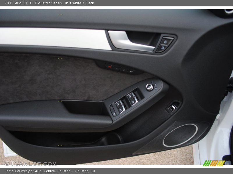 Ibis White / Black 2013 Audi S4 3.0T quattro Sedan