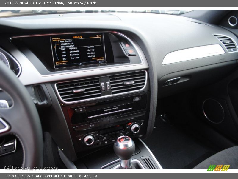 Ibis White / Black 2013 Audi S4 3.0T quattro Sedan