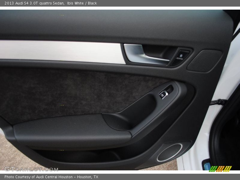 Ibis White / Black 2013 Audi S4 3.0T quattro Sedan