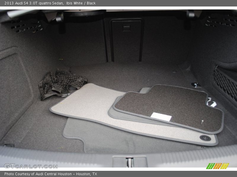 Ibis White / Black 2013 Audi S4 3.0T quattro Sedan