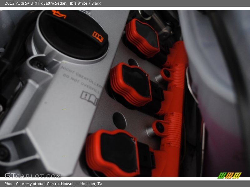 Ibis White / Black 2013 Audi S4 3.0T quattro Sedan