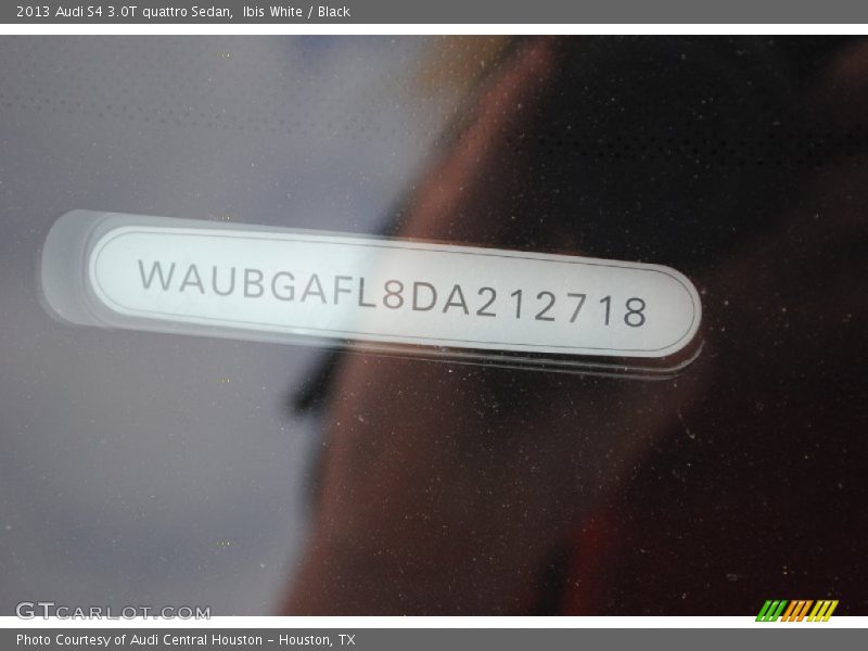 Ibis White / Black 2013 Audi S4 3.0T quattro Sedan