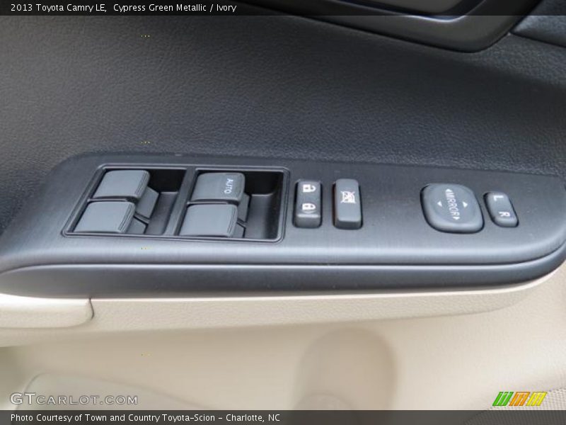Cypress Green Metallic / Ivory 2013 Toyota Camry LE