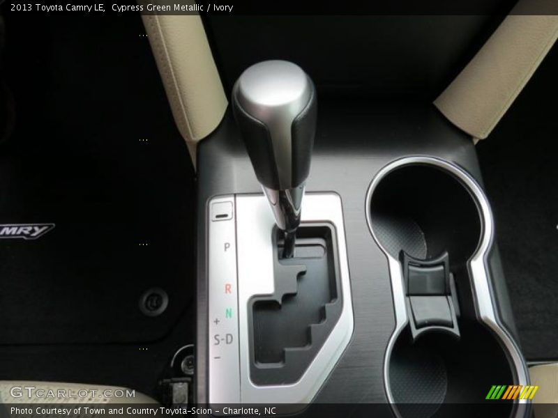 Cypress Green Metallic / Ivory 2013 Toyota Camry LE