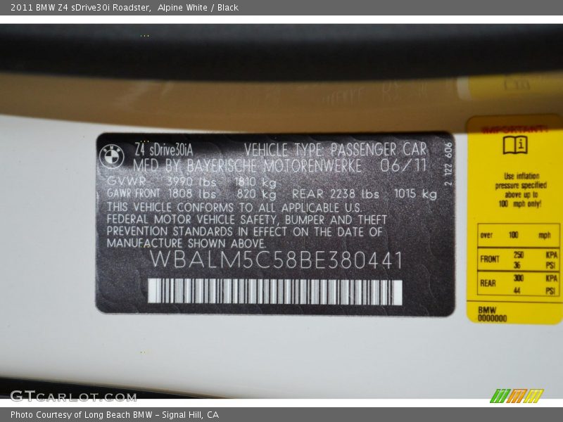 Alpine White / Black 2011 BMW Z4 sDrive30i Roadster
