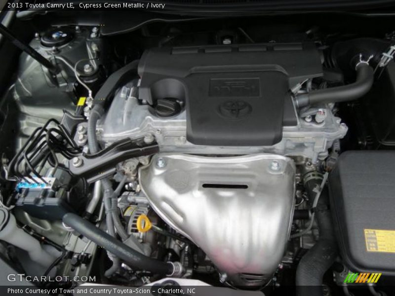 Cypress Green Metallic / Ivory 2013 Toyota Camry LE