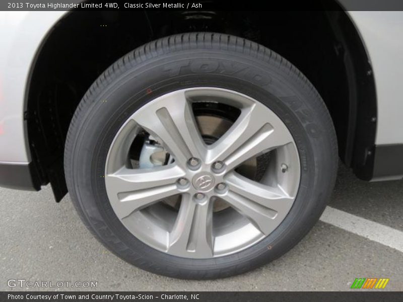 Classic Silver Metallic / Ash 2013 Toyota Highlander Limited 4WD