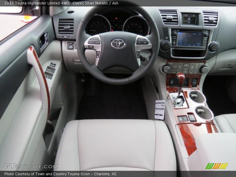 Classic Silver Metallic / Ash 2013 Toyota Highlander Limited 4WD