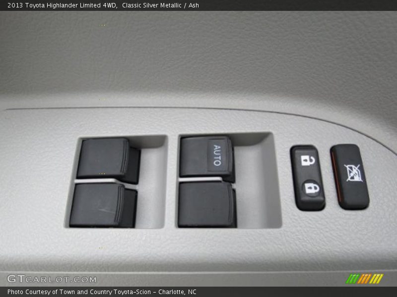 Classic Silver Metallic / Ash 2013 Toyota Highlander Limited 4WD