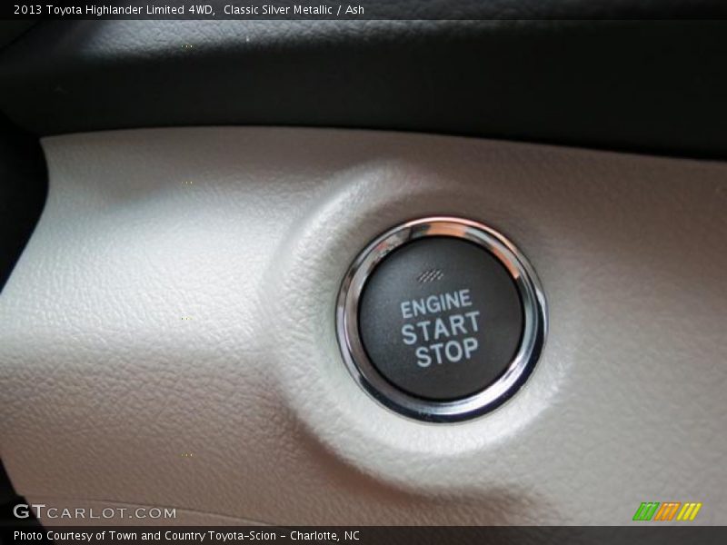 Classic Silver Metallic / Ash 2013 Toyota Highlander Limited 4WD