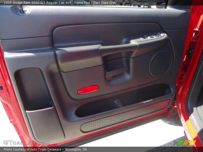 Flame Red / Dark Slate Gray 2005 Dodge Ram 1500 SLT Regular Cab 4x4