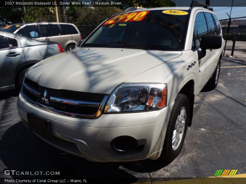 Dover White Pearl / Medium Brown 2007 Mitsubishi Endeavor LS