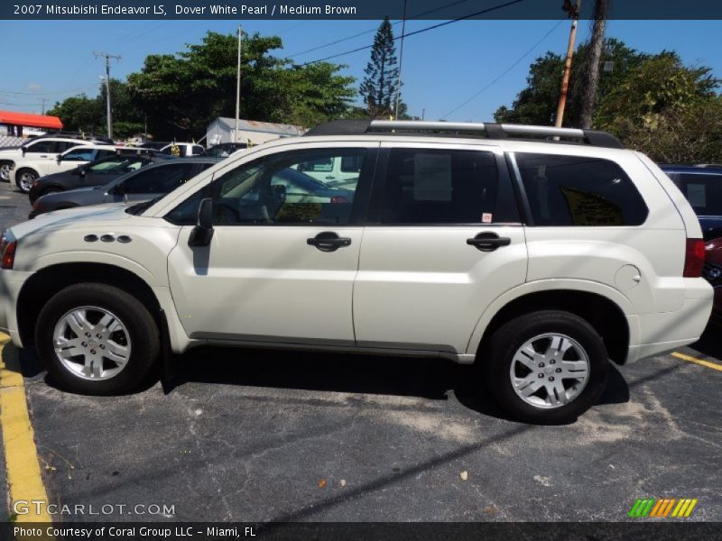 Dover White Pearl / Medium Brown 2007 Mitsubishi Endeavor LS