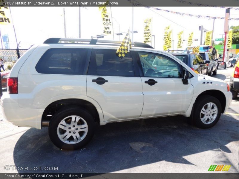 Dover White Pearl / Medium Brown 2007 Mitsubishi Endeavor LS