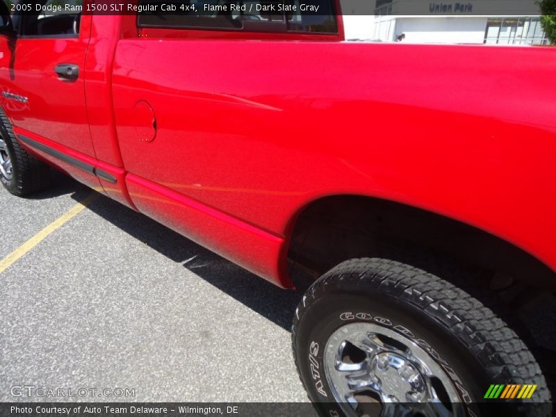 Flame Red / Dark Slate Gray 2005 Dodge Ram 1500 SLT Regular Cab 4x4