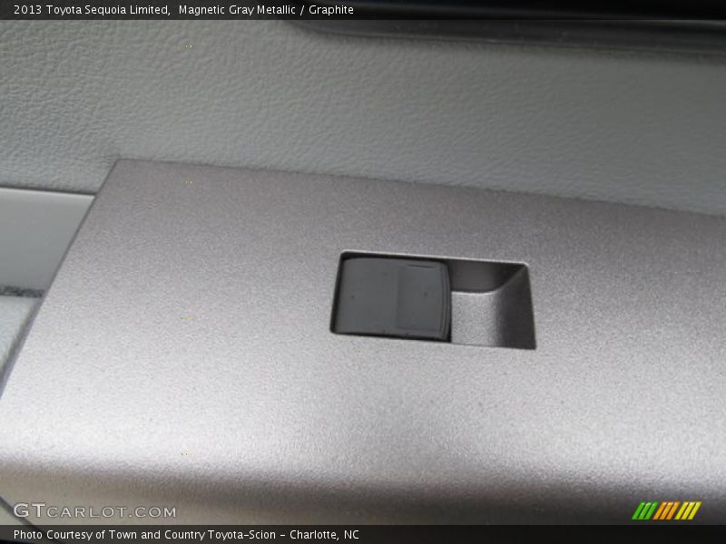 Magnetic Gray Metallic / Graphite 2013 Toyota Sequoia Limited
