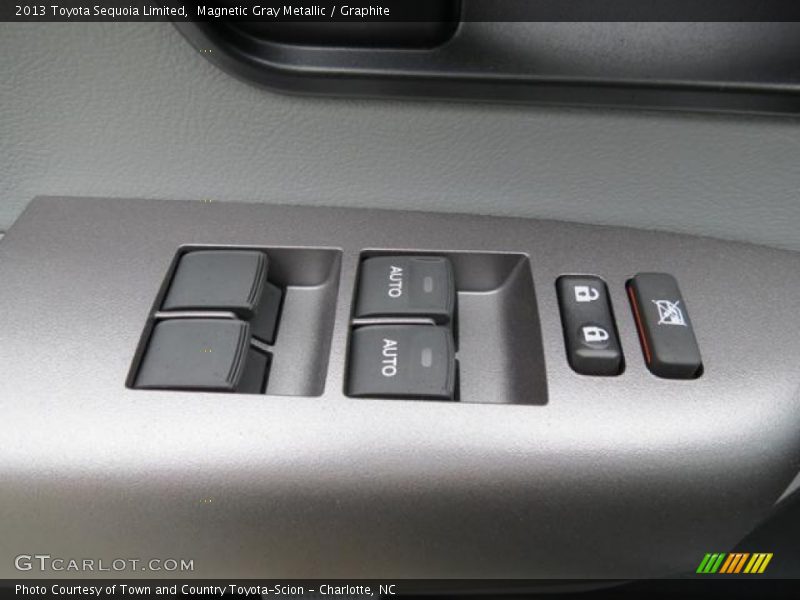 Magnetic Gray Metallic / Graphite 2013 Toyota Sequoia Limited
