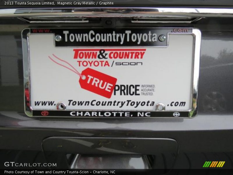 Magnetic Gray Metallic / Graphite 2013 Toyota Sequoia Limited